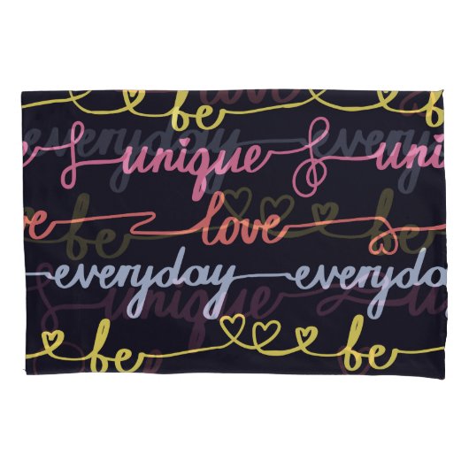 女の子のハート、言葉のシームレスなパターン。 枕カバー (正面)