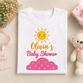 女の子のバースデーシャワーにぴったりなウォーターカラーのピンクの雲 Tシャツ