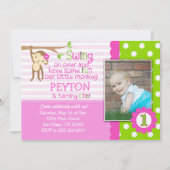 女の子のピンクのためのモダンな猿の誕生日の招待状 招待状 (正面)