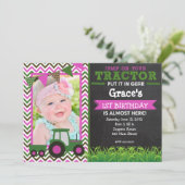 女の子のピンクのトラクターの誕生日のパーティの招待状 招待状 (スタンド正面)