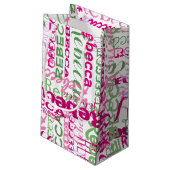 女の子のピンクの緑のおもしろいの名前のコラージュのすべてのプリント スモールペーパーバッグ (裏面アングル)