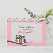 女の子のフクロウ家族のベビーシャワー 招待状 (スタンド正面)
