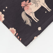 女の子のフローラカスタムユニコーンの写真と名前 フリースブランケット (角)