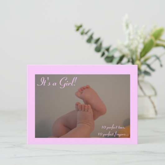 女の子のベビーつま先生発表カード 招待状 (スタンド正面)