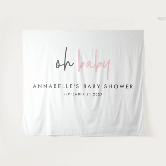 女の子のベビーシャワー ピンク モダン ユニーク タイポグラフィ タペストリー (正面(横))