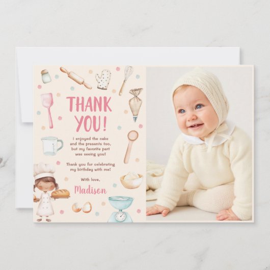 女の子のベーキング最初の誕生日パーティーの写真 サンキューカード (正面)