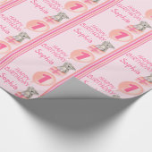 女の子の一流の年齢のかわいいコアラの誕生日の気球の覆い ラッピングペーパー (角)