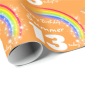 女の子の一流の年齢の虹の誕生日のパターン（の模様が）あるな覆い ラッピングペーパー (ロールコーナー)