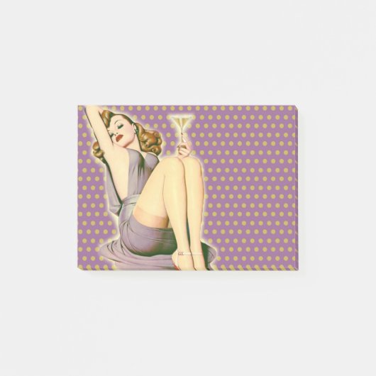 女の子の上の紫色の水玉模様のマルティーニのロカビリーピン ポストイット (正面)