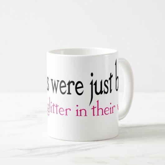 女の子の中に生まれはグリッターが立つ コーヒーマグカップ (正面右)