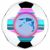 女の子の体操、パワータンブル、ハンドスプリング サッカーボール (正面)