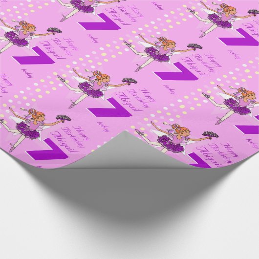 女の子の名前の年齢バレリーナ誕生日ラップパターン（の模様が）あるラップ ラッピングペーパー (角)