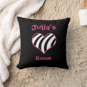 女の子の名前の枕 – 任意の部屋に最適 クッション (ブランケット)