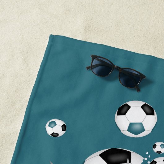 女の子の名前サッカーボール星スターブラックティール(緑がかった色) ビーチタオル (インサイチュ)