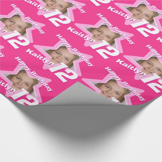 女の子の名前12th誕生日あなたのフォトピンクの星を追加 ラッピングペーパー (角)
