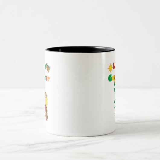 女の子の小さい庭師のTシャツおよびギフト ツートーンマグカップ (中央)