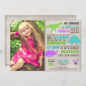 女の子の恐竜のディーノの発掘の誕生会の写真 招待状 (正面/裏面)