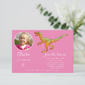 女の子の恐竜誕生日ヴェロキラプトルパーティーピンク 招待状 (スタンド正面)