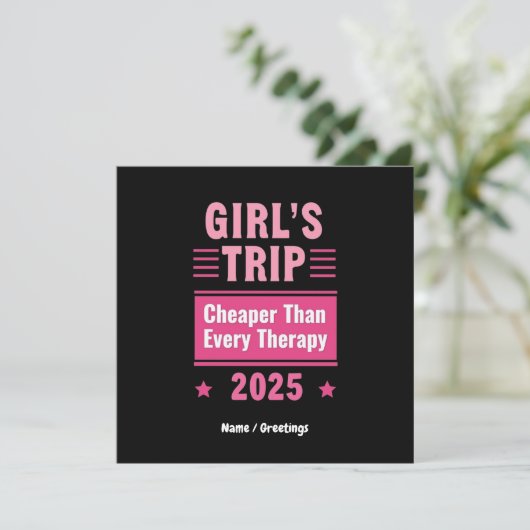 女の子の旅行はセラピーおもしろい満載の旅行よりも安い 招待状 (スタンド正面)