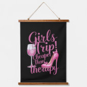 女の子の旅行よりも安いセラピー週末用ワインパーティー 吊り下げ型タペストリー (正面)