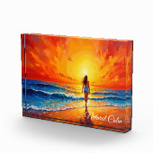 女の子の日没ビーチ歩く海波の装飾 フォトブロック (右)