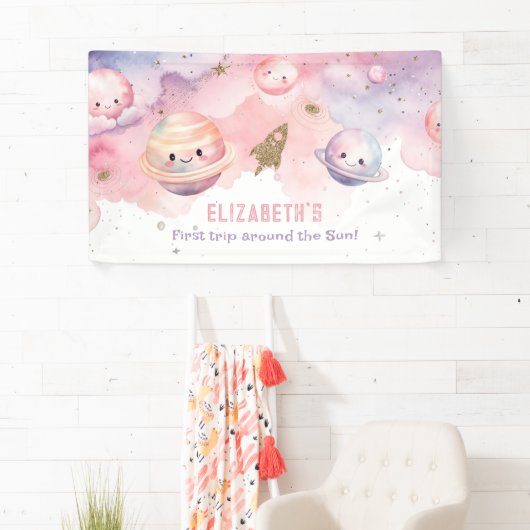 女の子の最初の旅のまわりに太陽の惑星の誕生日 横断幕 (インサイチュ)