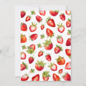 女の子の最初の誕生日 ストロベリー スウィート ワン 招待状 (裏面)