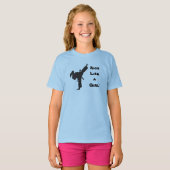 女の子の武道のテコンドーのポニーテールのような蹴り Tシャツ (正面フル)