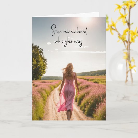 女の子の歩くの汚考えれた道の下の カード (黄色い花)