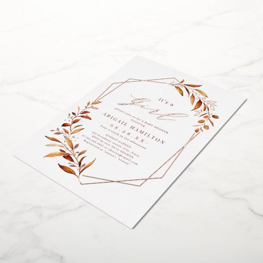 女の子の秋緑の幾何学的な赤ちゃんシャワー 箔招待状 (回転した状態)