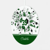 女の子の緑の黒いパーソナライズされたサッカーボール星 メタルオーナメント (正面左)