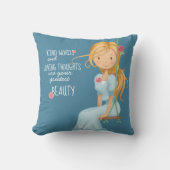 女の子の美しいの感動的な引用文の装飾用クッション クッション (正面)