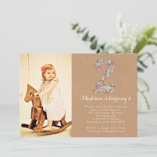 女の子の花柄の第2誕生日のパーティの招待状 招待状 (スタンド正面)