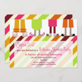 女の子の誕生日のスランバー・パーティーのSleepoverは縞で飾ります 招待状 (正面/裏面)