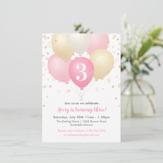 女の子の誕生日パーティーピンク、金ゴールド&白バルーン 招待状 (スタンド正面)