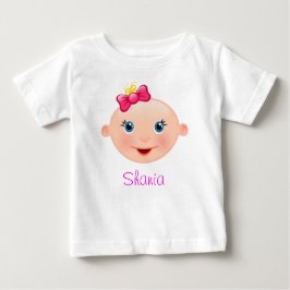 女の子の赤ちゃん　かわいい顔　ピンク ベビーTシャツ