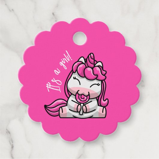 女の子の赤ちゃん ピンクのユニコーン 性別発表パーティー フェイバータグ (正面)