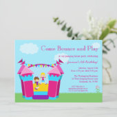 女の子の跳ね上がりの家の誕生日のパーティの招待状 招待状 (スタンド正面)
