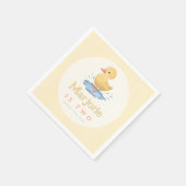 女の子の黄色い夏の農場のアヒルの幼児の誕生日 スタンダードカクテルナプキン (角)