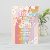 女の子はただ1歳になりたい ツイン グルーヴィー 誕生日 招待状 (スタンド正面)