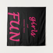 女の子はちょうど楽しい時を過したいと思います タペストリー (正面(横))