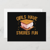 女の子はより多くのおもしろいおもしろいキャンピングトリップギフトを持っている ポストカード (正面/裏面)