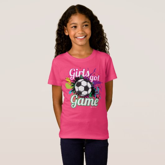 女の子はゲームのサッカーのTシャツを得ました Tシャツ (正面フル)