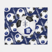 女の子はサッカー文字ブルーブラックが大好き フリースブランケット (正面(横))