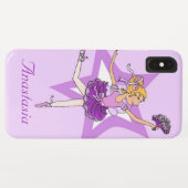 女の子はバレリーナをiPodのブロンドの紫色の箱と名前を挙げました Case-Mate iPhoneケース (裏面(横))