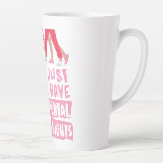 女の子は基本的な権利ワードアートを望む カフェラテマグ (右)