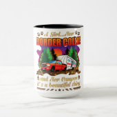 女の子は彼女の縁どコリーと彼女のキャンパーの愛犬家 マグカップ (中央)