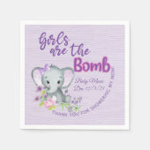 女の子は爆弾紫の象の赤ちゃんシャワー スタンダードカクテルナプキン (正面)