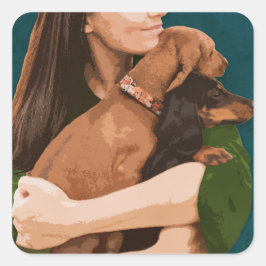 女の子は2つのダックスフグあなたの犬の日を抱いている スクエアシール