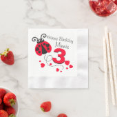 女の子は3rd誕生日レッドラディバグナプキンと名付けられた 縁ありカクテルナプキン (インサイチュ)